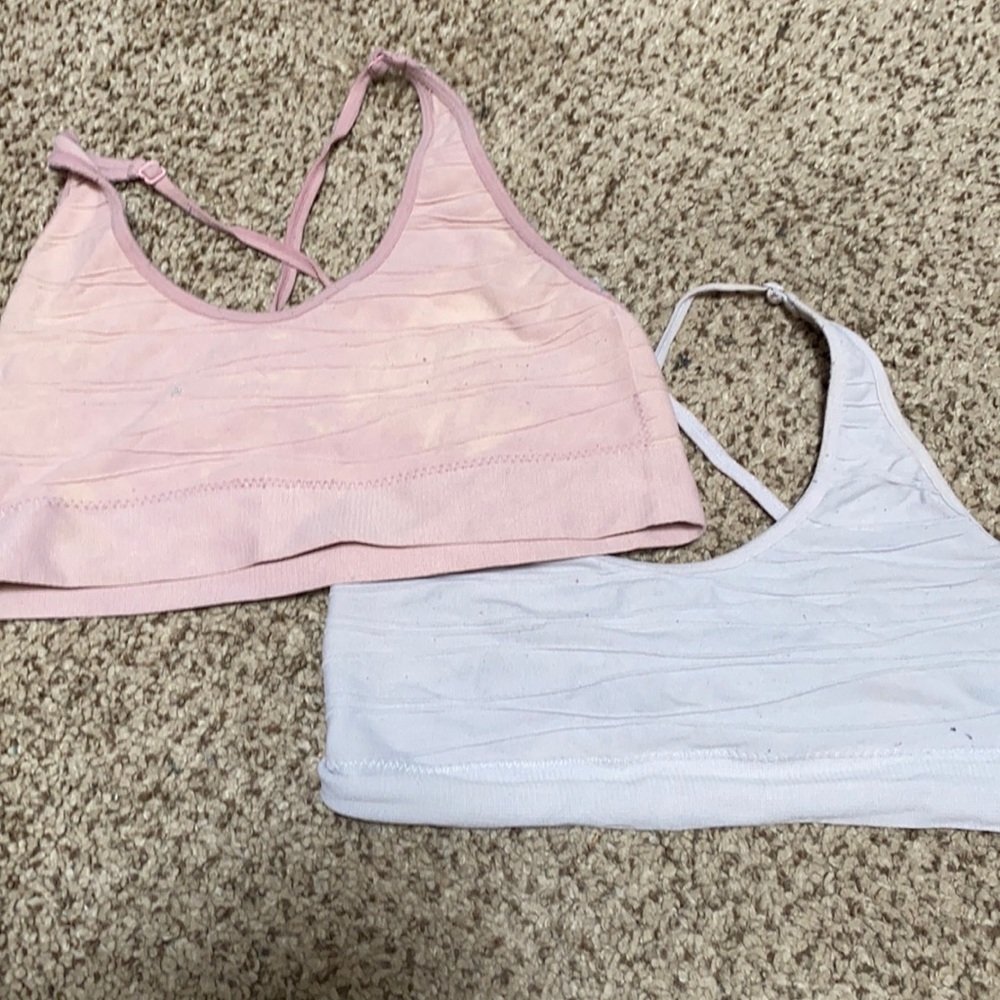 ✨5 for $20✨2 sports bras